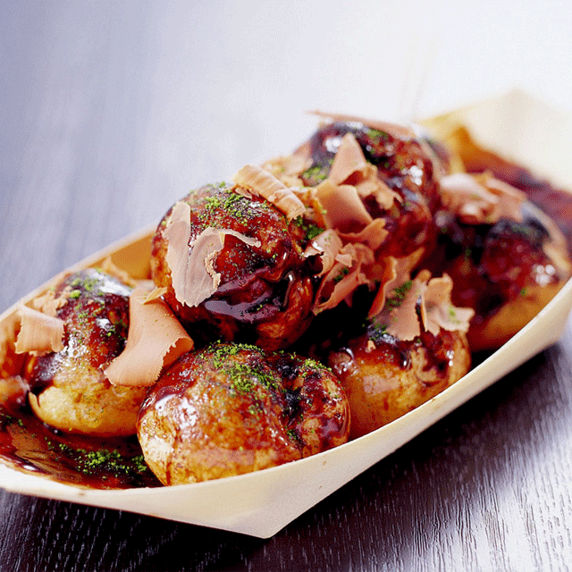 そっくりスイーツ 創業400年の和菓子屋 虎屋本舗 老舗のどら焼き